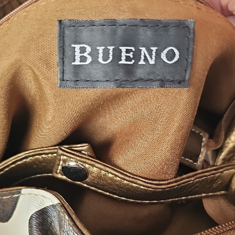 Bueno Brown and Cream Giraffe Print Shoulder Bag Set - Picture 2 of 2